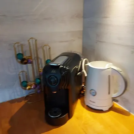 בית נופש Canal View אלקמאר