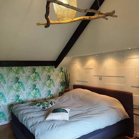 Canal View אלקמאר