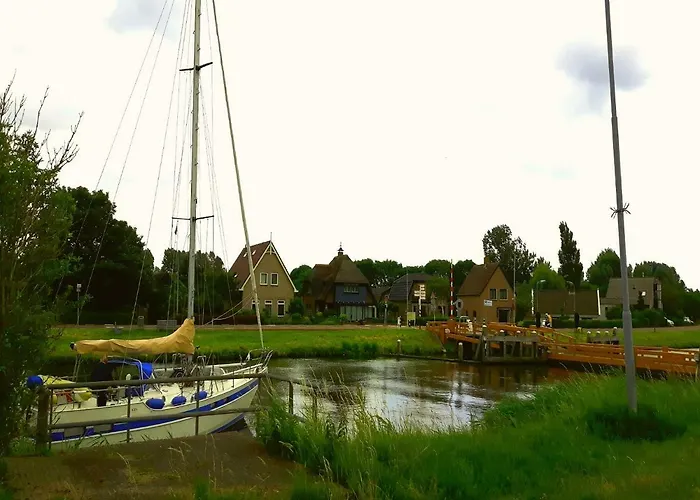 Canal View * Alkmaar