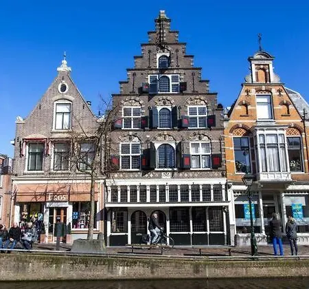 Canal View Vakantiehuis Alkmaar